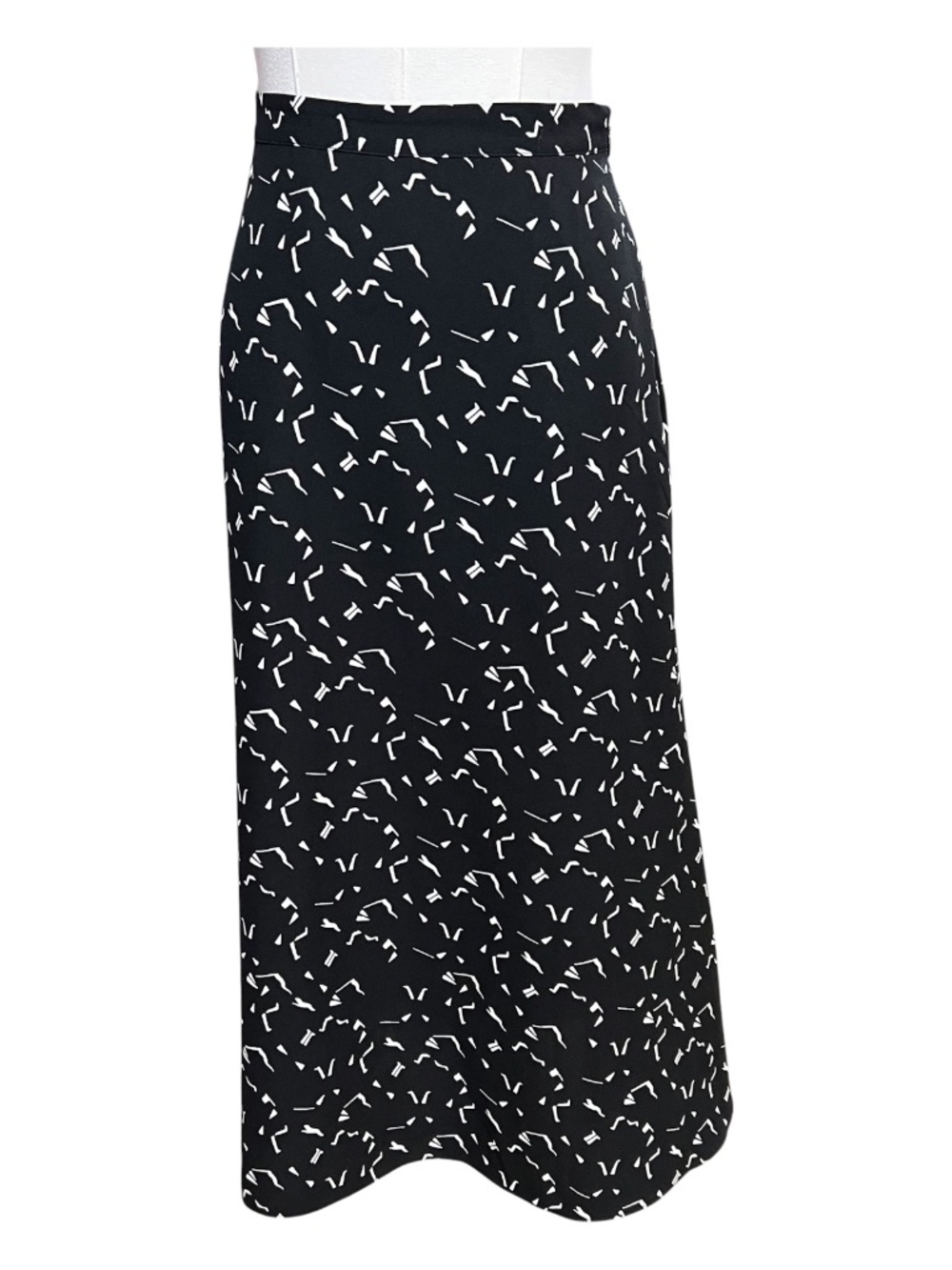 EUC Nordstrom Black White Abstract Print Midi Skirt Pockets | Size Large
